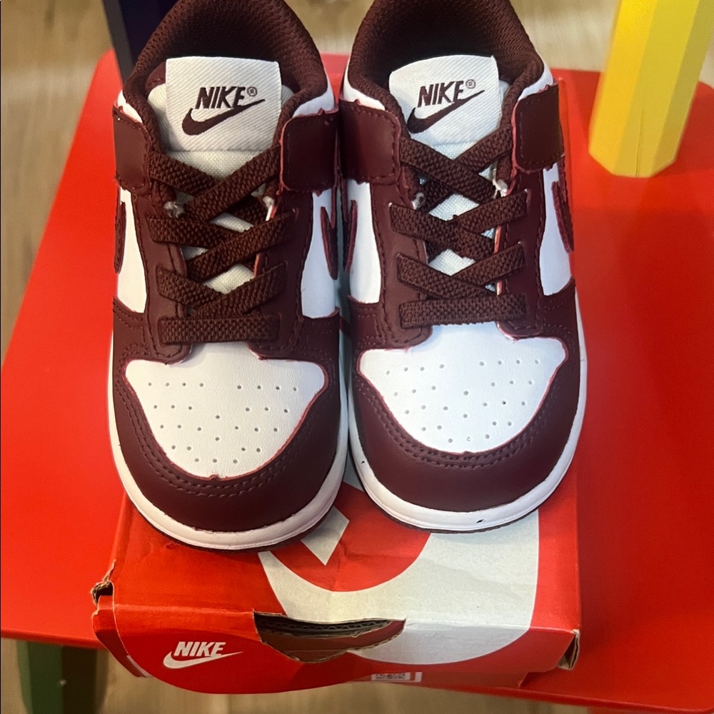 Nike Kids Sneakers - White and Maroon